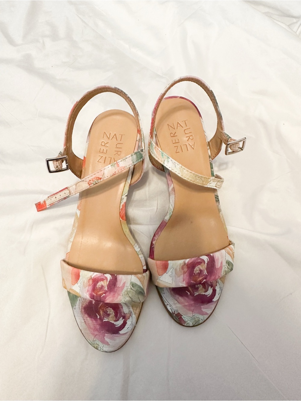 Naturalizer Multicolor Floral Bristol Heels in Size 6